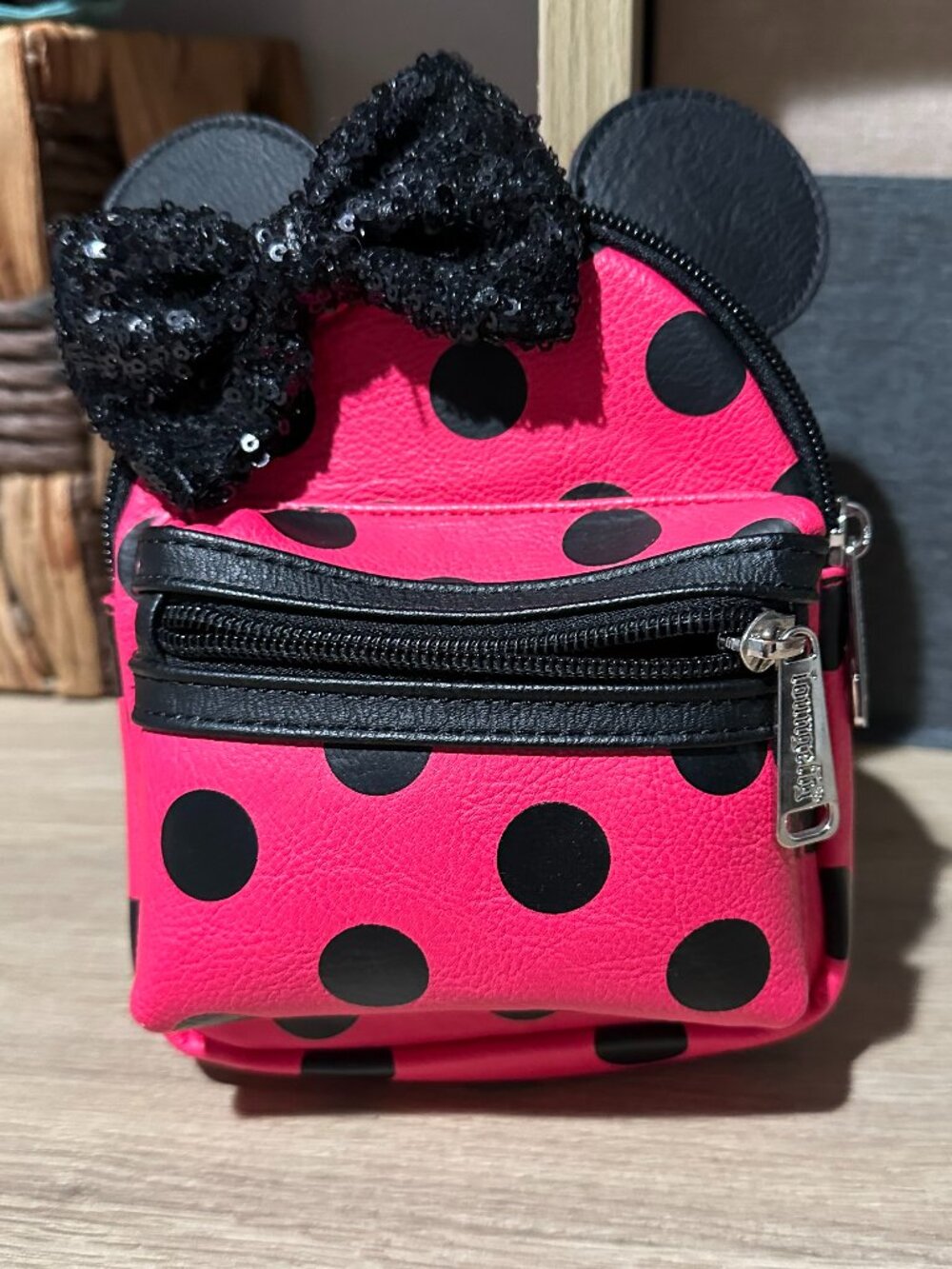Minnie Mouse LoungeFly Wristlet/Mini Backpack